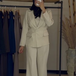 کت وشلوار و جلیقه 