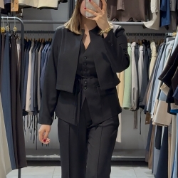 کت کراپ و جلیقه و شلوار