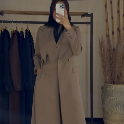 کت وشلوار و جلیقه